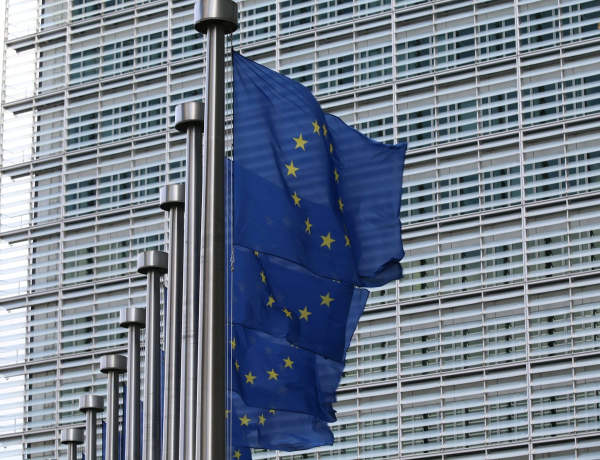 Brussels Opens an Infringement Case Over Salary-Scale Discrimination Against Fixed-Term Public-Sector Workers — Portugal Has Two Months to Realign the Lei Geral do Trabalho em Funções Públicas With Directive 1999/70/EC