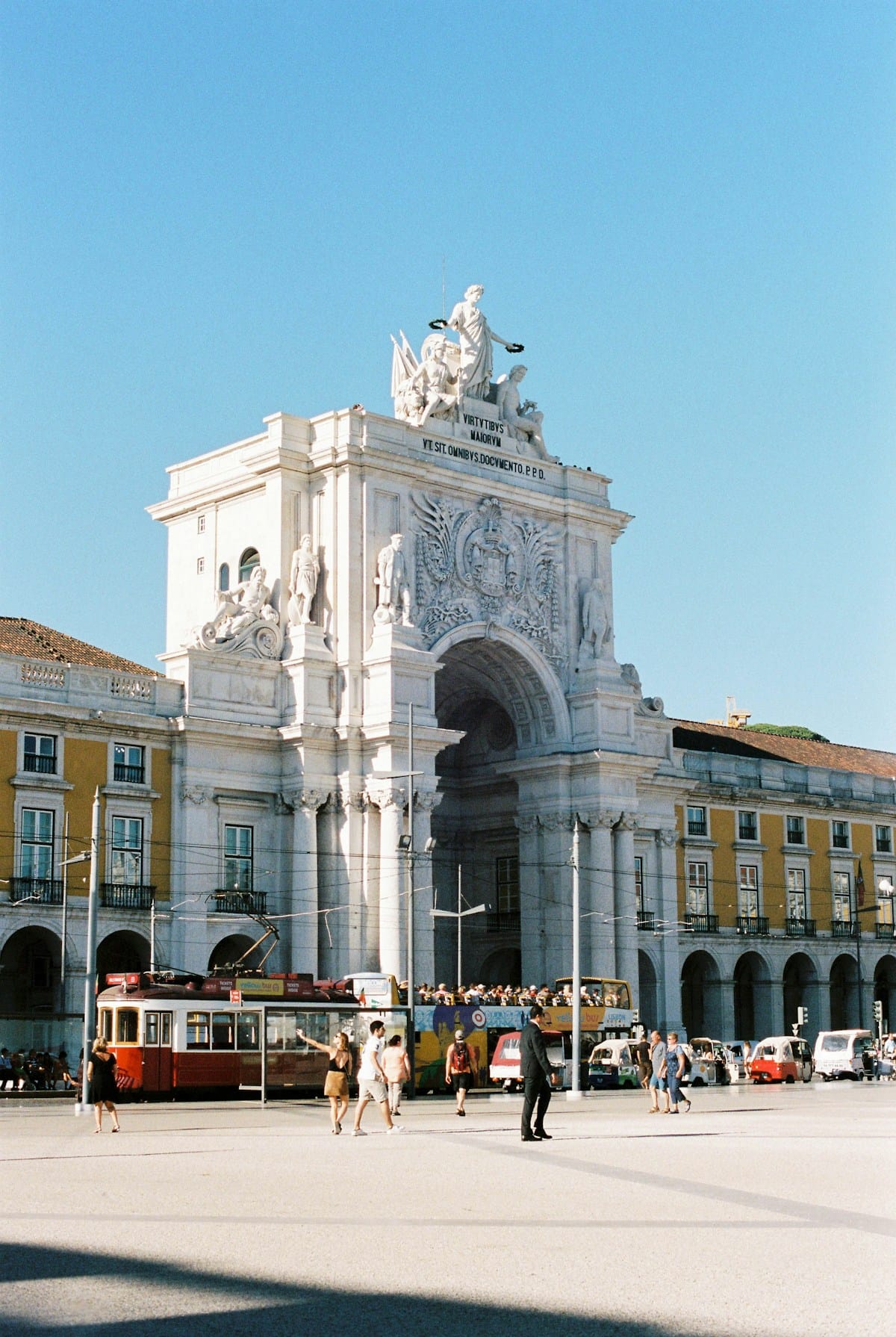 Seville's April Fair Honours Portugal With Gateway Celebrating 500 Years Since Carlos V Married Infanta Isabel