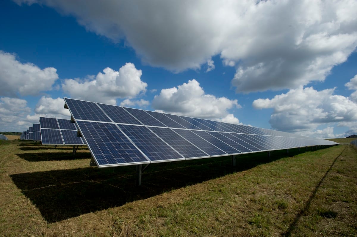 Government Unveils Emergency Energy Package: Diesel Discounts, Faster Renewables and a Promise the State Won't Profit From the Crisis