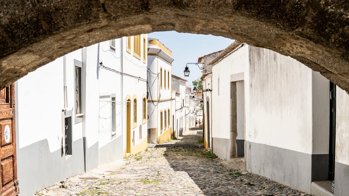 Grupo Nabeiro Pours €20 Million Into Doubling Delta Cafés' Campo Maior Roastery to 200 Tonnes a Day — Prime Minister Inaugurates the Line as the Group Targets a Top-10 Global Coffee Slot