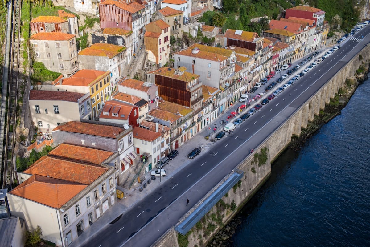 Efacec Hauls In a Multi-Year Several-Hundred-Million-Euro French Network Framework on Thursday 28 May — Power Transformers and Fluorinated-Gas-Free Medium-Voltage Equipment Bound for Mainland France and the DOM-TOM Out of Leça do Balio