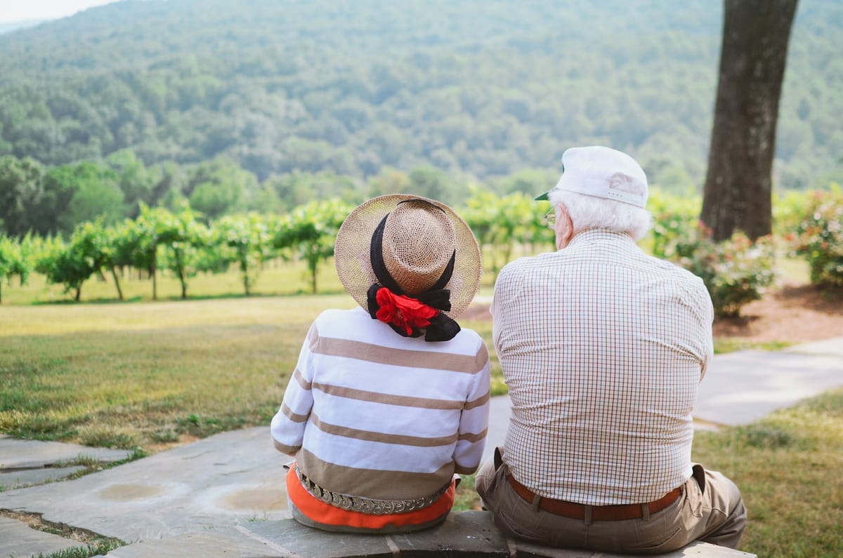 Portaria 476/2025 Pushes Portugal's 2027 Idade da Reforma to 66 Years and 11 Months — Fator de Sustentabilidade Hits Early Pensioners at 17.63% in 2026 as Esperança Média de Vida at 65 Reaches 20.19 Years