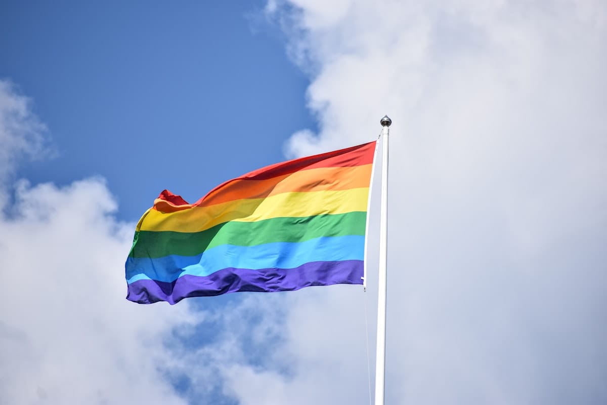 Portuguese Câmaras Split on 17 May Pride Flag — Porto, Coimbra, Almada, Seixal, Santarém and Funchal Mark IDAHOBIT With the Rainbow Hoist While Lisbon's Right-Wing Majority Keeps the Symbol Off the Paços do Concelho