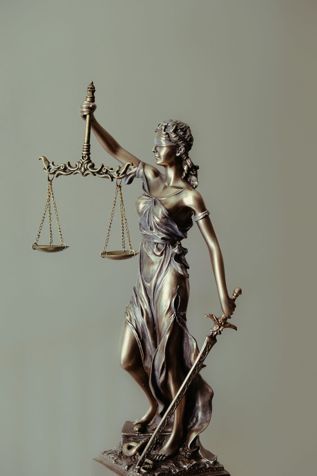 Tribunal Reads Coação Measures Monday for the 14 Rato/Bairro Alto Police Officers — Ministério Público Asks Preventive Detention for Four Including a PSP Chief, House Arrest for Three