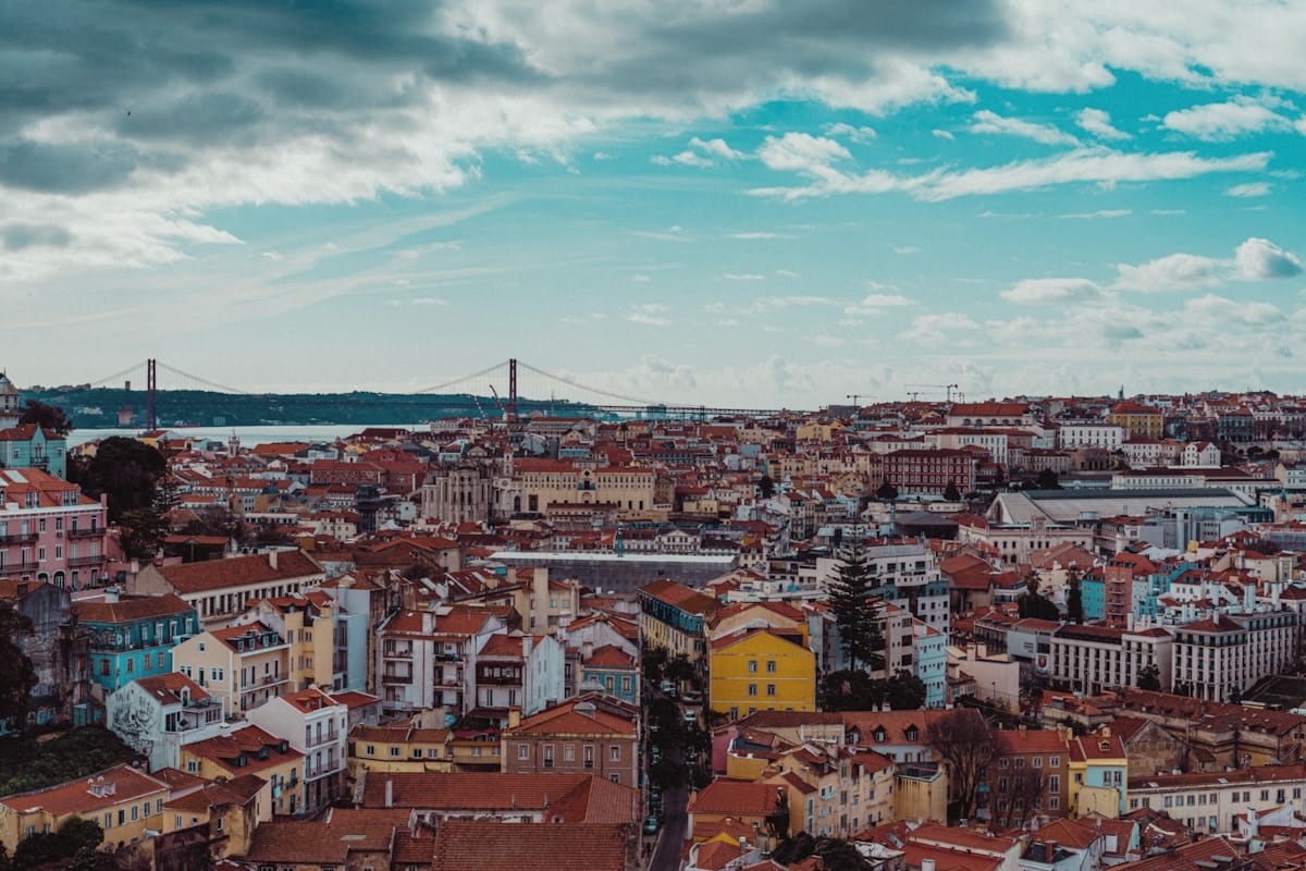Banco de Portugal Maps Net External Debt at a Twenty-Year Low of 35.67% of GDP in Q1 2026 — €111 Billion Stock and a -50.5% International Investment Position Anchor the Improvement