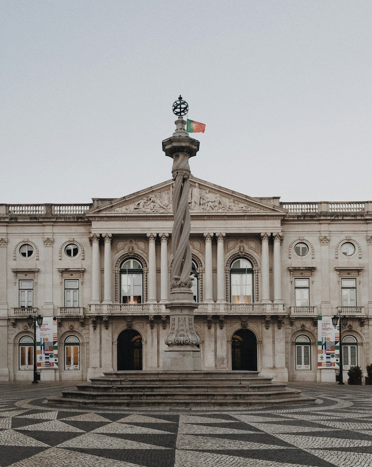 Loja do Cidadão and Espaço Cidadão in Portugal in 2026 — A Practical Guide to the 72-Site Network, the 900+ Single-Counter Outposts, the AMA Marcação Atendimento, and the 18 New Openings to June