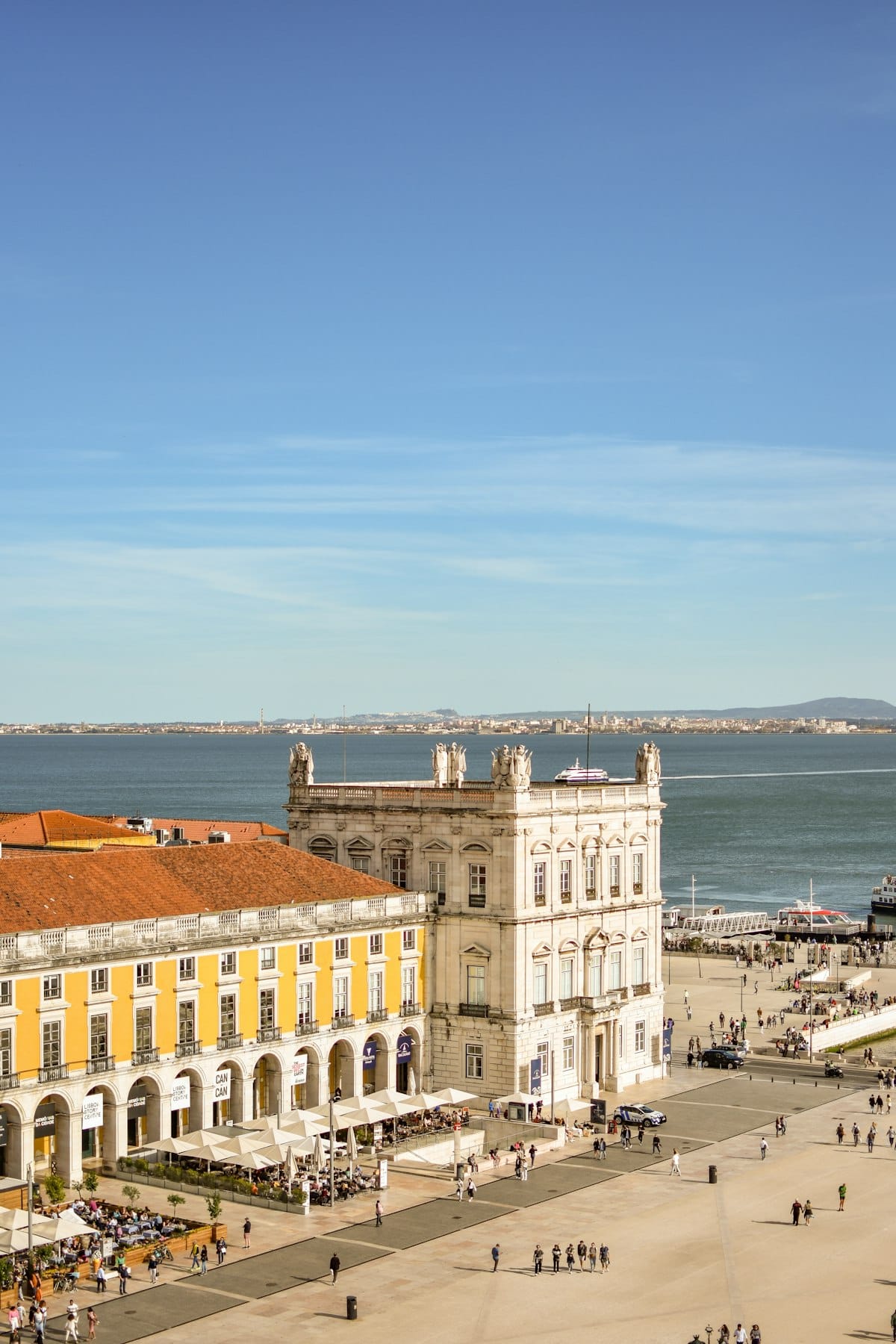 Portugal Inc.'s Q1 2026 Earnings Cycle Splits Bank-Industrial — €1.279bn at the Big Five, Crédito Agrícola Falls 26% on Storm Kristin and TAP Trims Its Loss to €39.9 Million