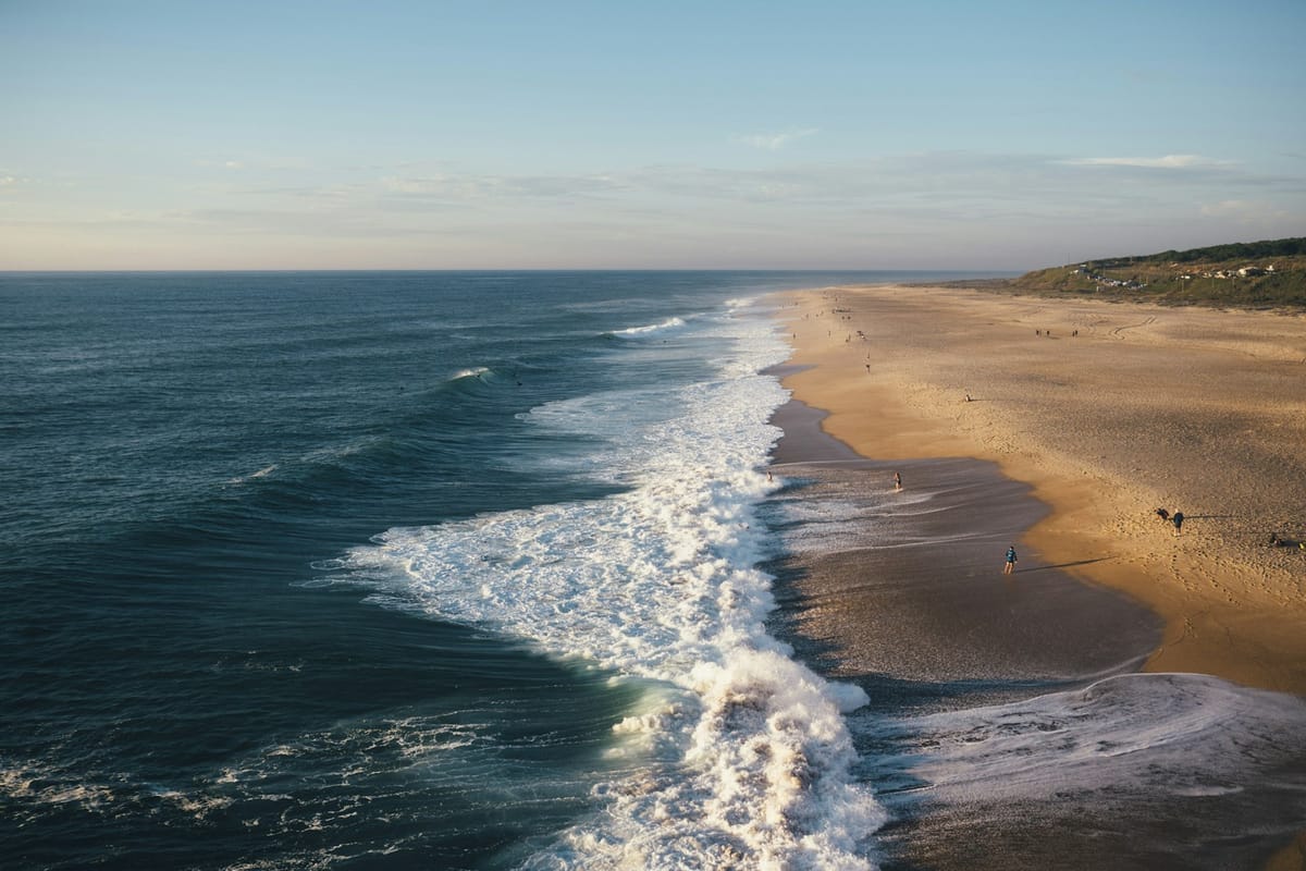 Porta da Frente Christie's Tallies €65.8 Million in Brazilian Luxury-Property Spend Across 2025 — Cascais Carries 22% of High-Value Pickups and the €8 Million Top Sale