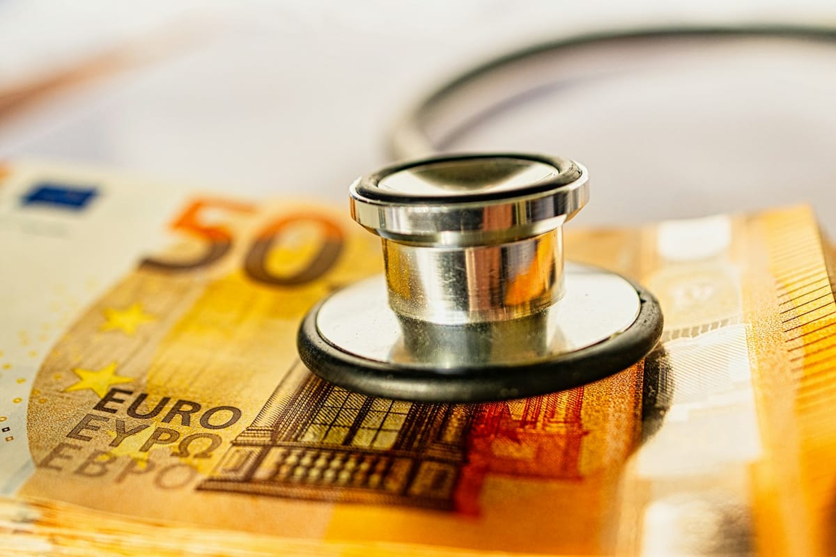 Private Health Insurance (Seguro de Saúde) in Portugal in 2026 — A Practical Guide to Médis, Multicare, Allianz Care and AdvanceCare, the ASF Framework, the Períodos de Carência, the Co-Pagamentos, Pre-Existing Rules and the IRS 15% Deduction