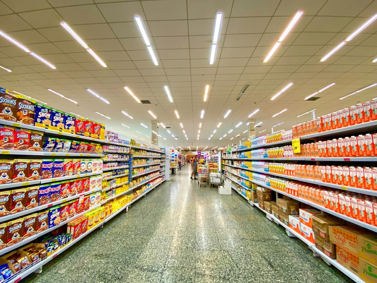 Centromarca Reads Portuguese Supermarket Spending Up €486 Per Household Since 2019 — Worldpanel Panel of 4,000 Households Prints €2,193 in 2025 Against €1,707 in 2019, a 28.5% Lift That Outruns the €418 Wage Increase