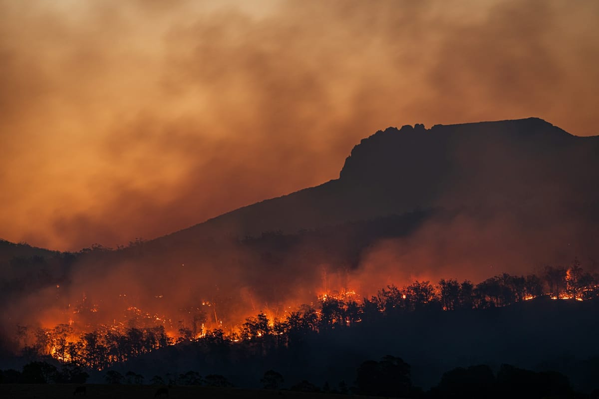 Algarve Reservoirs at 95% Don't Cancel the Fire Risk — DECIR Charlie's 13,335 Operatives and 78 Aircraft Step Onto a 2,780-Fire Run That Already Doubles 2025 in the Same Five-Month Window