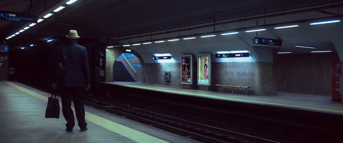 CP Keeps Beira Baixa Travellers on Buses While 148 km of Working Track Sits Empty
