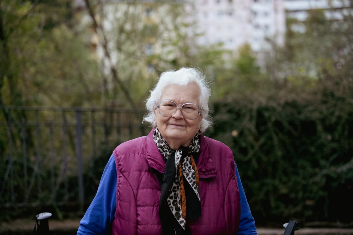 Caring for an Ageing Parent in Portugal in 2026 — A Practical Guide to the RNCCI Continuing-Care Network, Care Homes (Lares and ERPI), Home Support and the Dependency Supplement