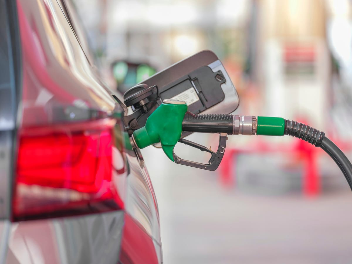 Council of Ministers Reworks the IVA Liquidation Regime on Combustíveis to Choke Out Fuel-Sector Fraud — Leitão Amaro Backs the CIVA Adjustment as the Same 11 June Vote Wraps an SME Capital-Markets Simplification Package