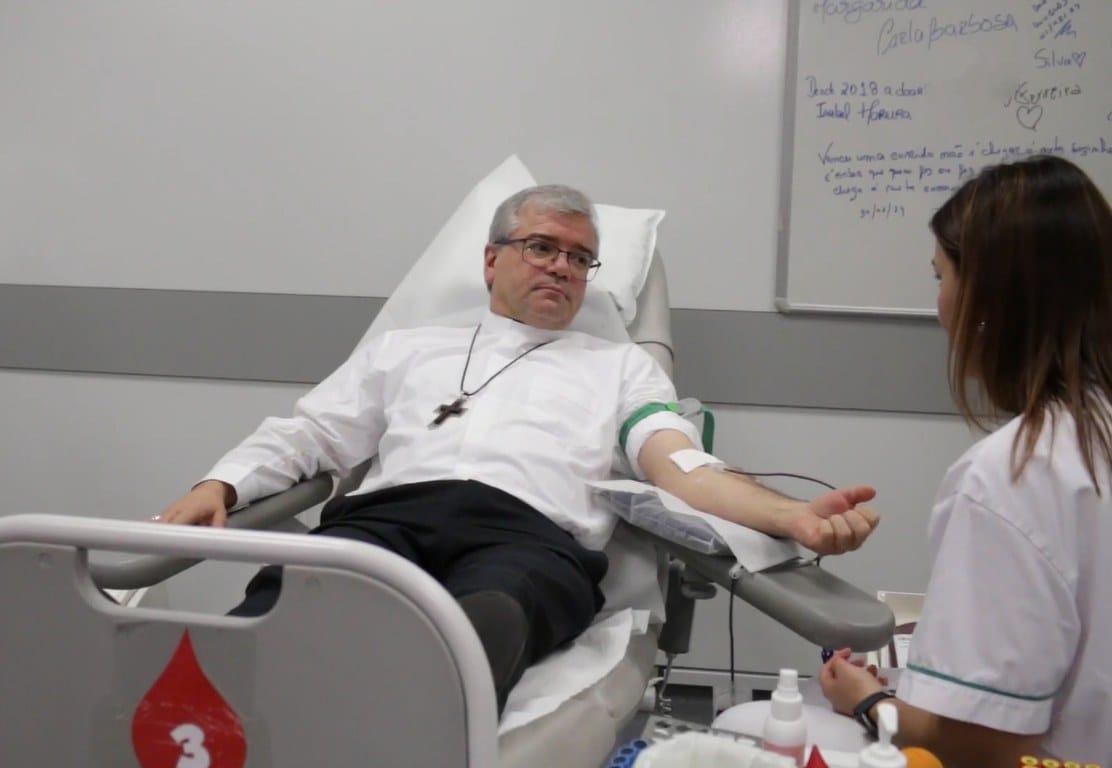 Giving Blood in Portugal in 2026 — A Practical Guide to IPST Eligibility, the 18-to-70 Age Range, the Three- and Four-Month Intervals, the Relaxed UK Residence Rule and Your Rights Under Lei 37/2012