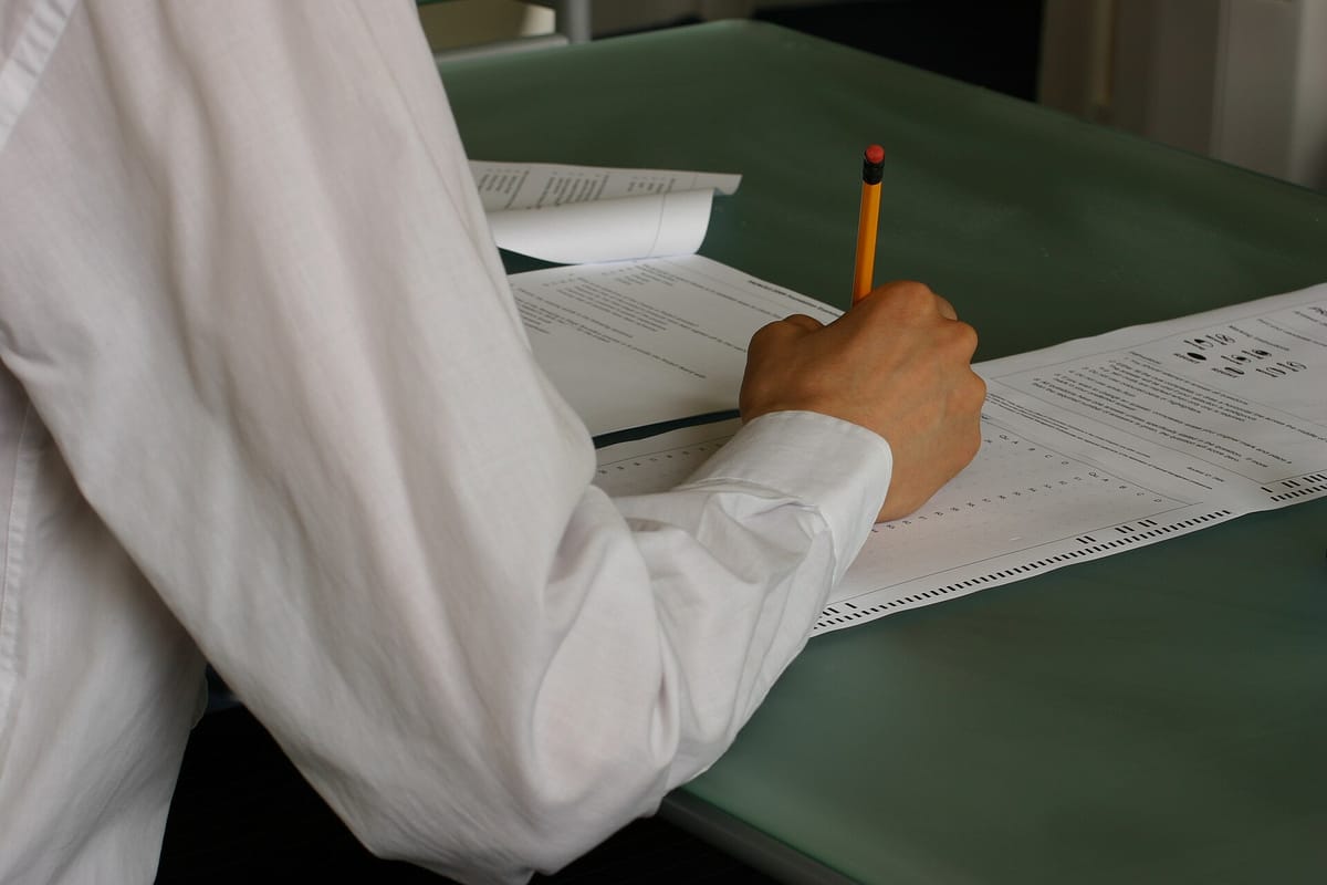 Portugal's First Digital Exam Marking Falters, Delaying 300,000 Secondary Results to July 17
