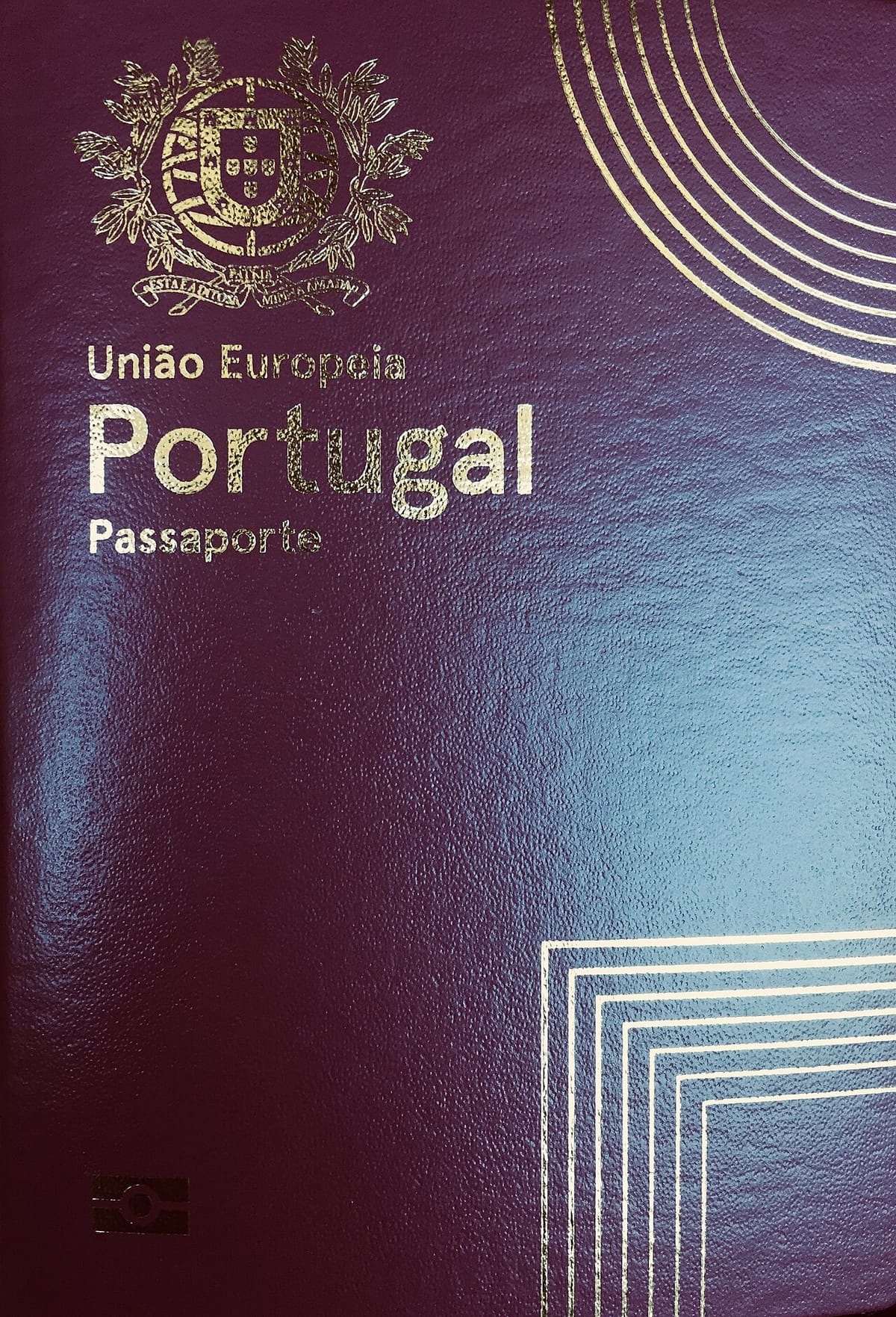 AIMA Opens Online Renewals for Residence Permits Expiring in July and August