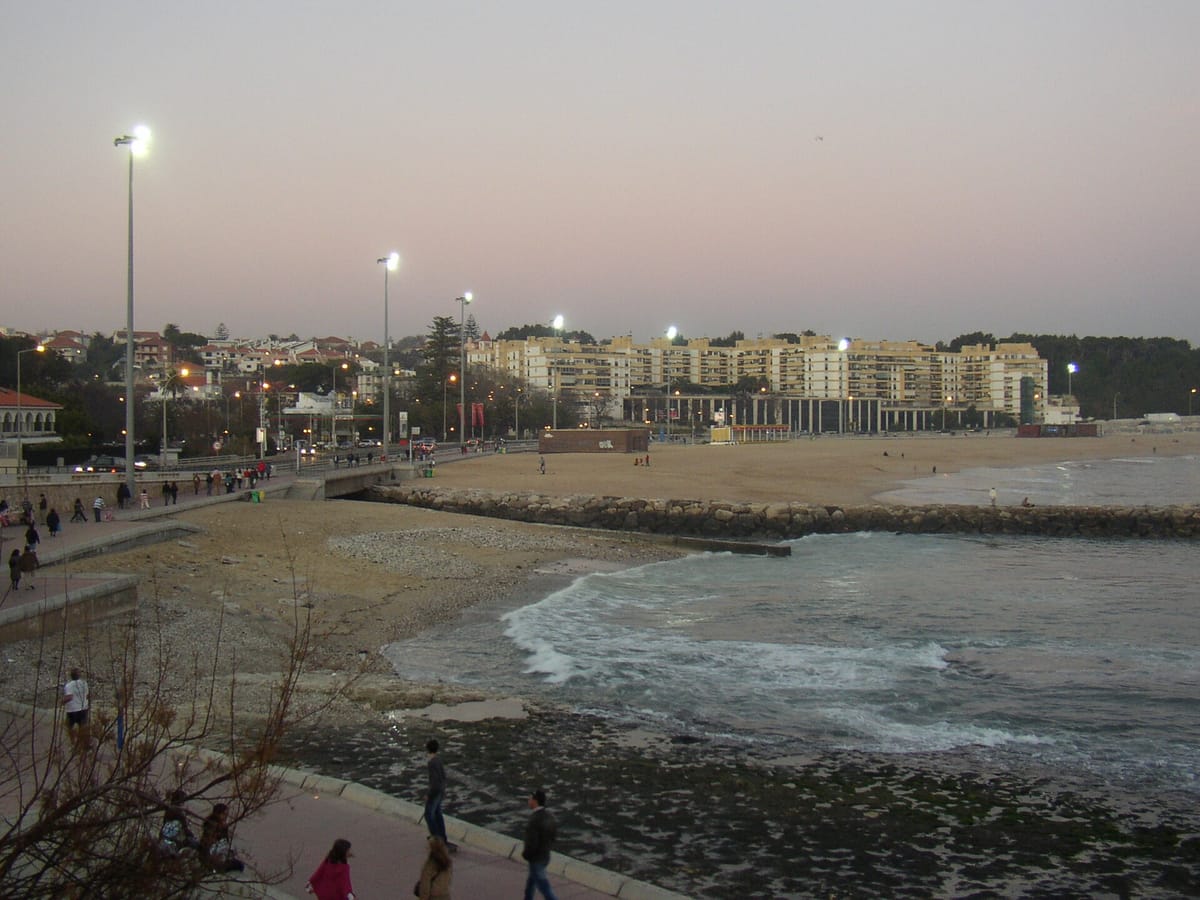 Only Six Portuguese Municipalities Post a Median Income Above €1,000 a Month, and Oeiras Sits Far Out in Front