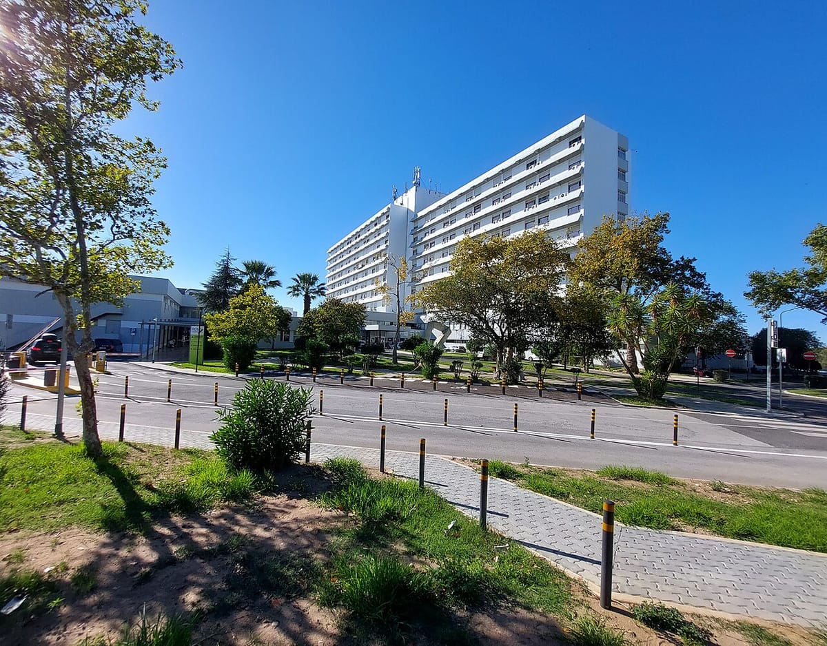 Santarém's Maternity Unit Shuts for Four Days as Summer Rosters Strain the Health Service
