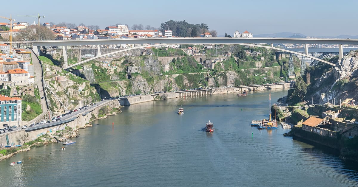 The Porto Brief — Week of 26 July 2026: A €690M Metro Contract, a Permanent Douro Ferry, and the Dragons Warm Up for a New Season