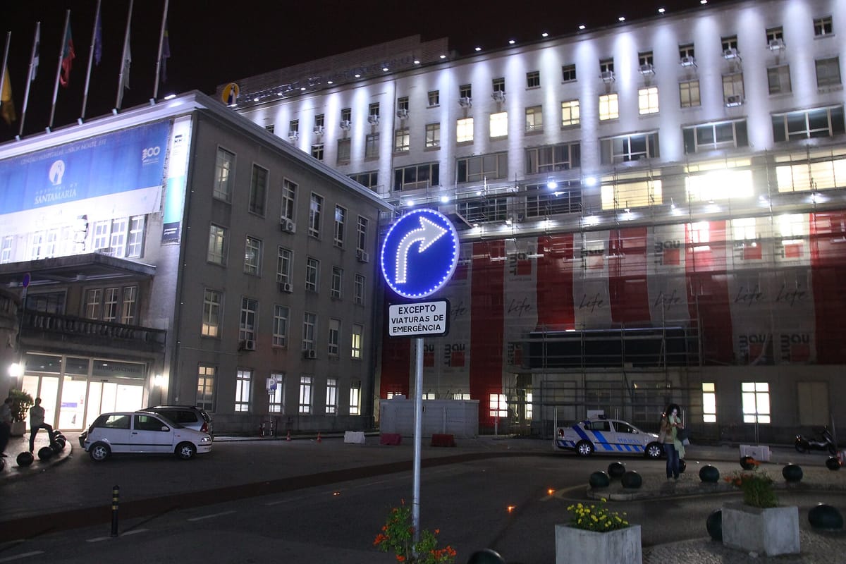Health Minister Weighs a Weekly Charge for Patients Who Refuse a Continuing-Care Bed