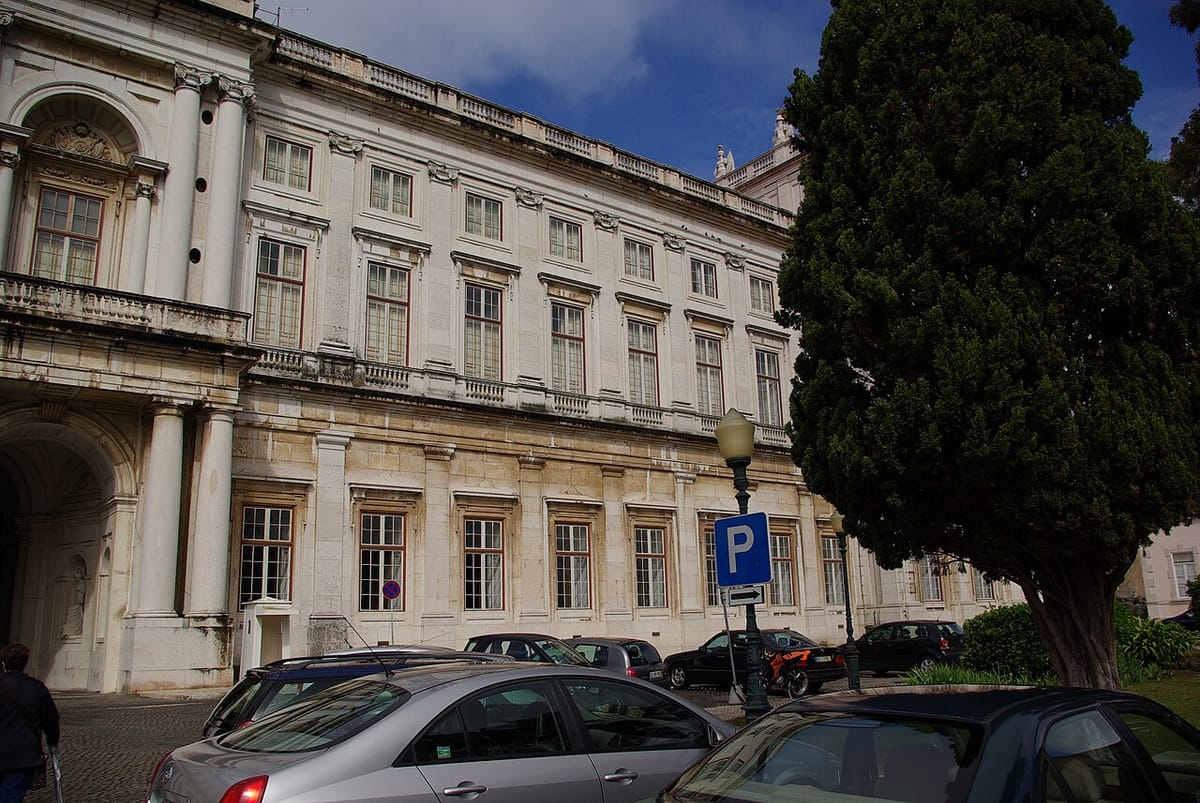 Portugal Adopts a Ban on Full-Face Coverings in Public Spaces, With Fines From €150 to €3,000