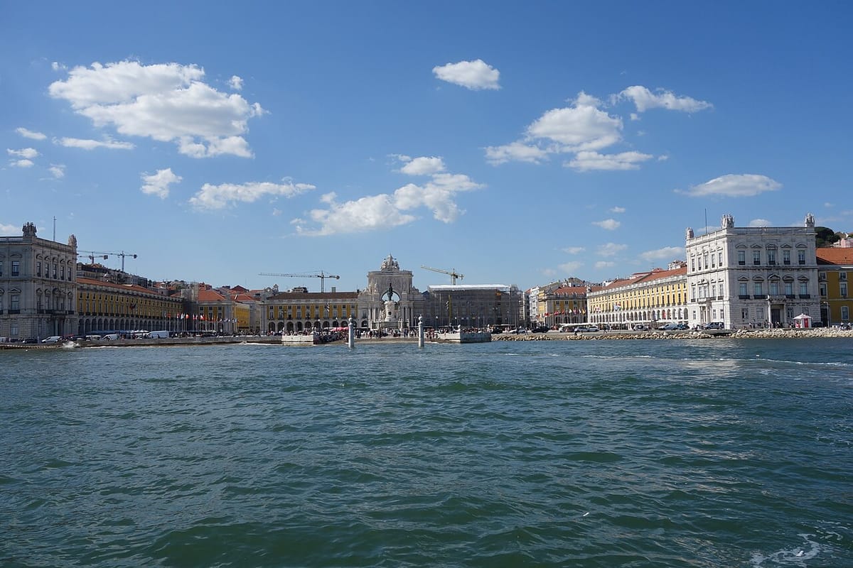 Avoiding Double Taxation in Portugal in 2026 — A Practical Guide to the Double-Taxation Treaties, the Tax-Residency Certificate, the RFI Forms and the Article 81 Foreign Tax Credit