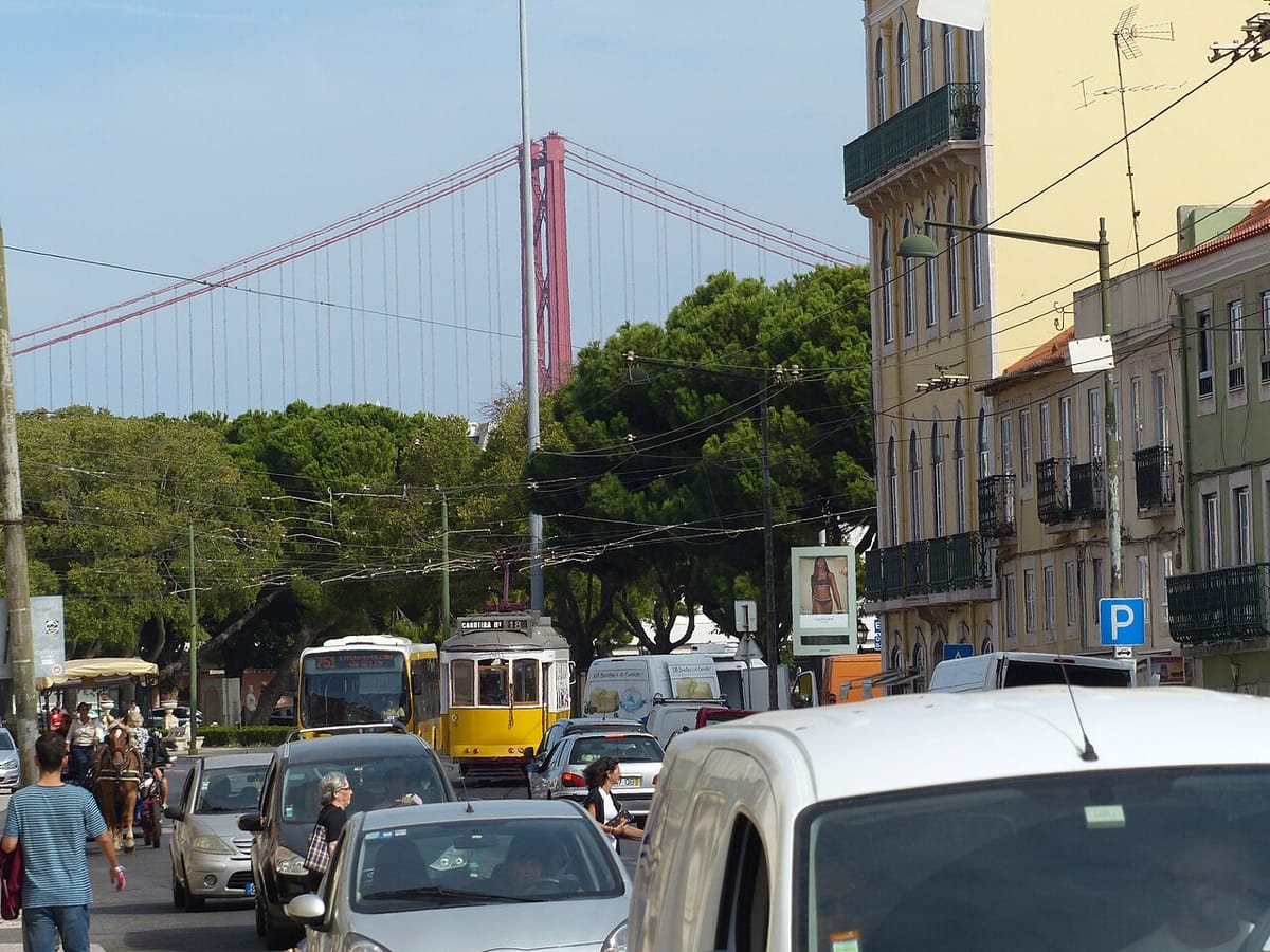 The Average Portuguese Driver Loses More Than 12 Days a Year Behind the Wheel, a New Study Finds