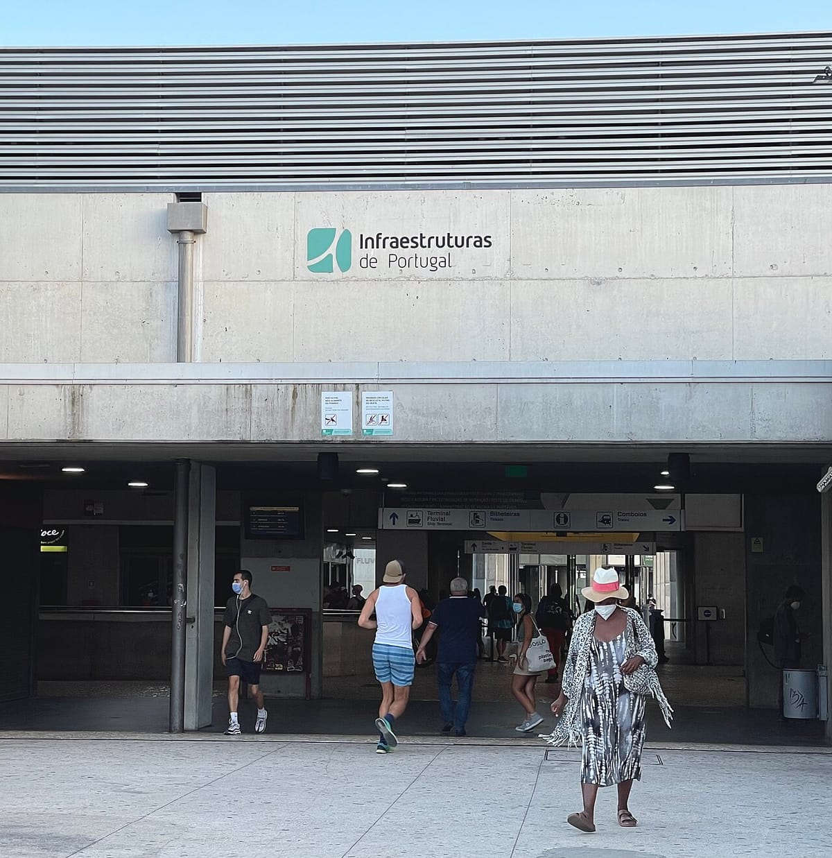 A Violent Weekend in Lisbon and Porto Exposes a Fake-Drug Trade the Law Still Cannot Touch
