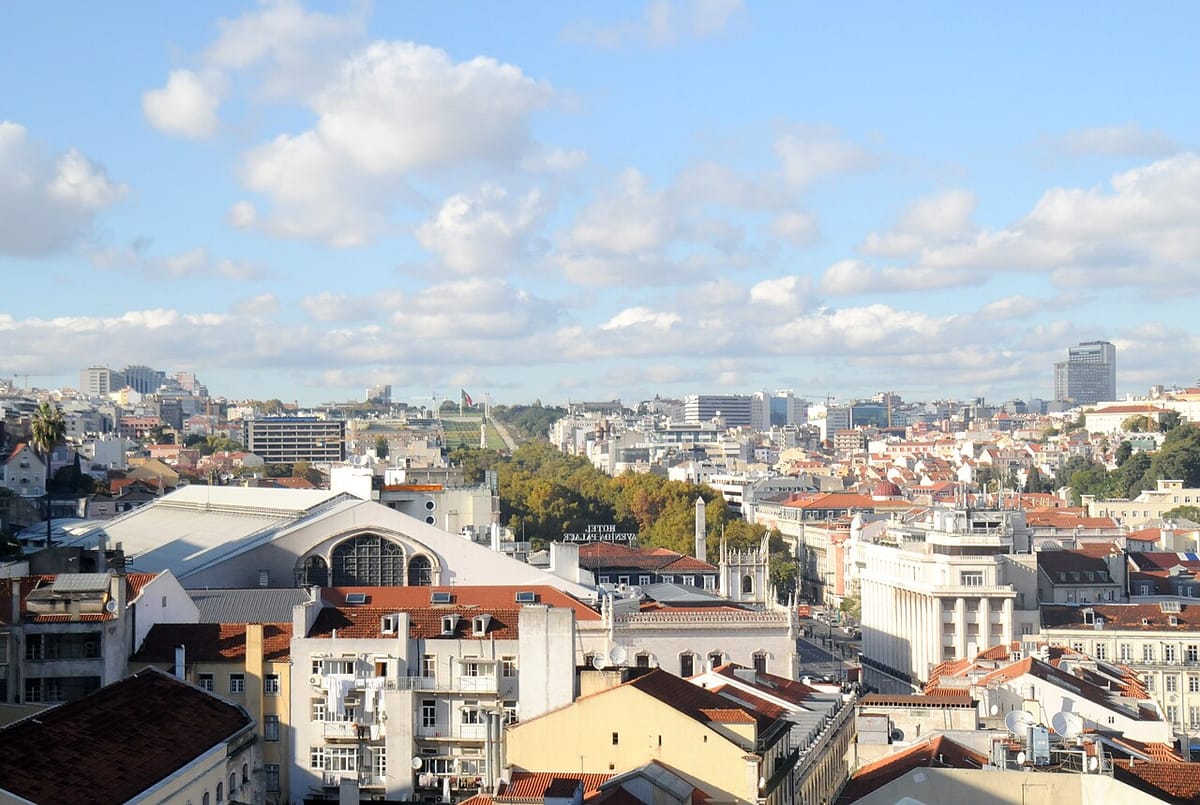 Tourists Reclaimed €88.6 Million in Portuguese VAT Last Year, and Just Four Nationalities Drove Half the Receipts