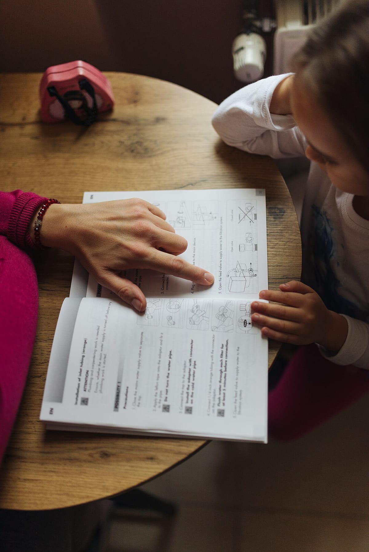 Homeschooling in Portugal in 2026 — A Practical Guide to Ensino Doméstico and Ensino Individual, the Escola de Matrícula, the Protocolo de Colaboração, Who Can Teach, and the Provas de Equivalência That Decide Each Cycle