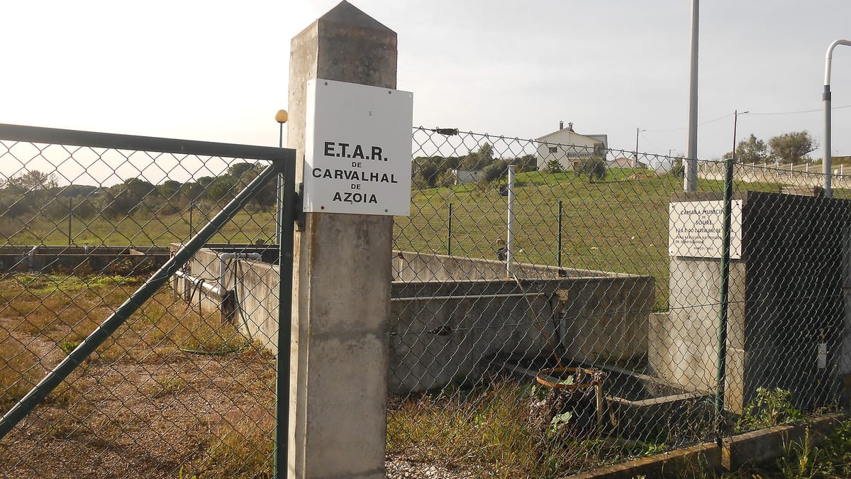 Septic Tanks in Portugal in 2026: A Practical Guide to the 20-Metre Connection Rule, Sealed Tanks Versus Infiltration, Who Is Allowed to Empty Yours, and Fines up to 3,740 Euros