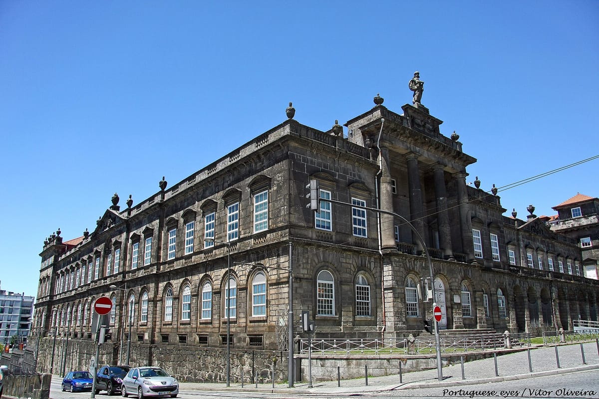 Porto's Santo Antonio Scheduled 193 Extra Operating Programmes for September, and Orthopaedics and Neurosurgery Received None of Them