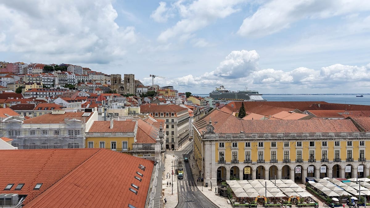 Americans Top Portugal's Golden Visa List Again as Grants Climb 29 Percent to 2,685, but AIMA No Longer Reports the Money Invested