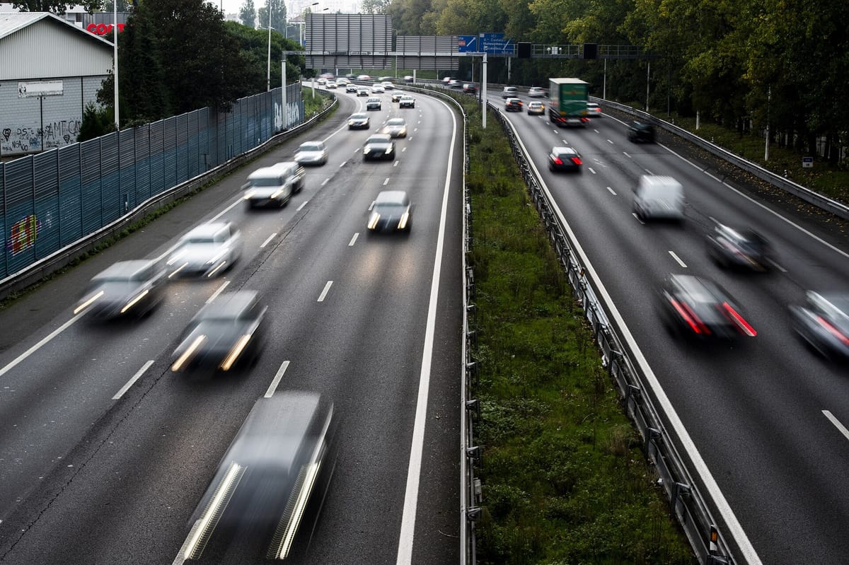 After a Car Accident in Portugal in 2026: A Practical Guide to the Declaração Amigável, the Eight Days to Tell Your Insurer, and the Fundo de Garantia Automóvel