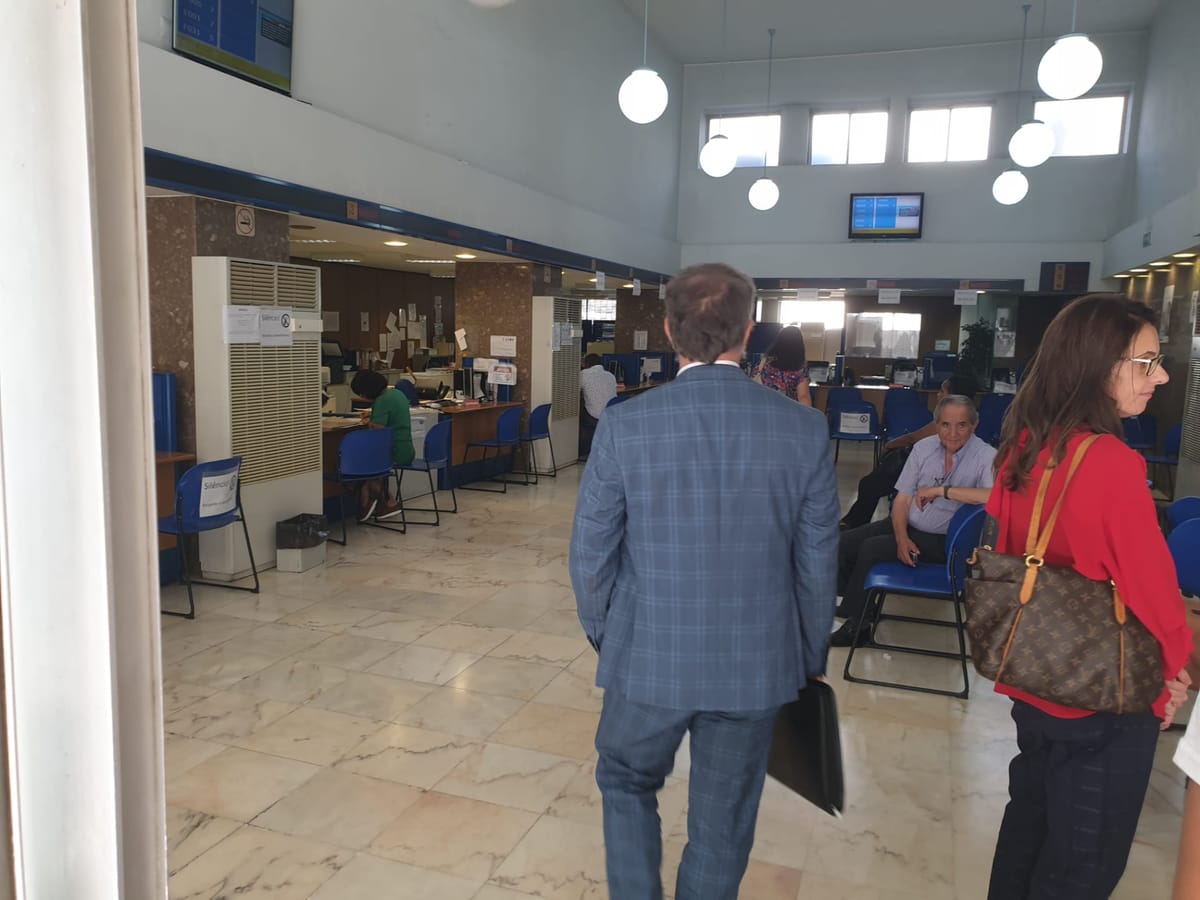 The Convenção Antenupcial in Portugal in 2026: A Practical Guide to the Prenuptial Deed, the Waiver of Forced-Heir Rights That Only Works Under Separação de Bens, and the Five Years in the Family Home It Leaves Behind