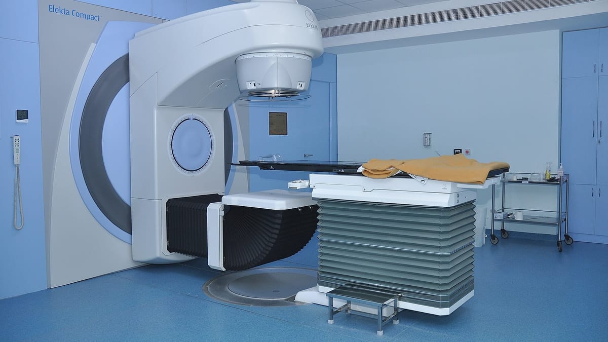 Court of Auditors Refused to Clear a 13.5 Million Euro Contract to Run Évora's Radiotherapy Unit, Saying the Health Service Skipped Partnership Rules