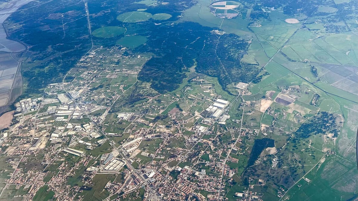 Benavente Zones 32 Hectares for Business Beside the Future Airport, and Sets a 2028 Deadline After Which the Land Turns Back Into Farmland
