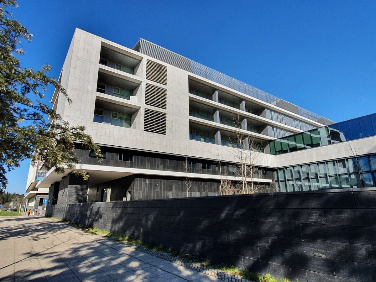 Portugal Passed Four Million Health-Insurance Holders in 2025 at an Average 437 Euros a Year, and 63 Percent of Complaints Ended Against the Customer