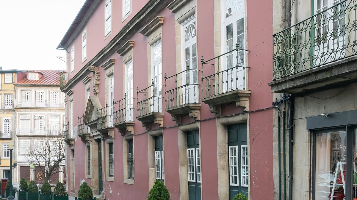 A Non-Compete Clause That Paid Nothing Cost an Insurance Agency 120,000 Euros, Until the Guimaraes Court of Appeal Struck It Down