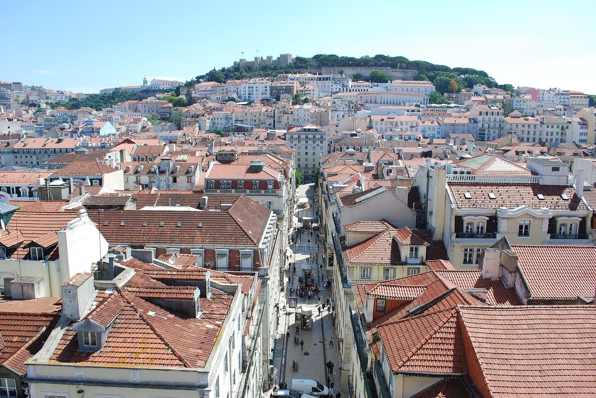 Three Men Handed Themselves In Over the Stray Bullet That Hit a Swedish Tourist on Rua Augusta