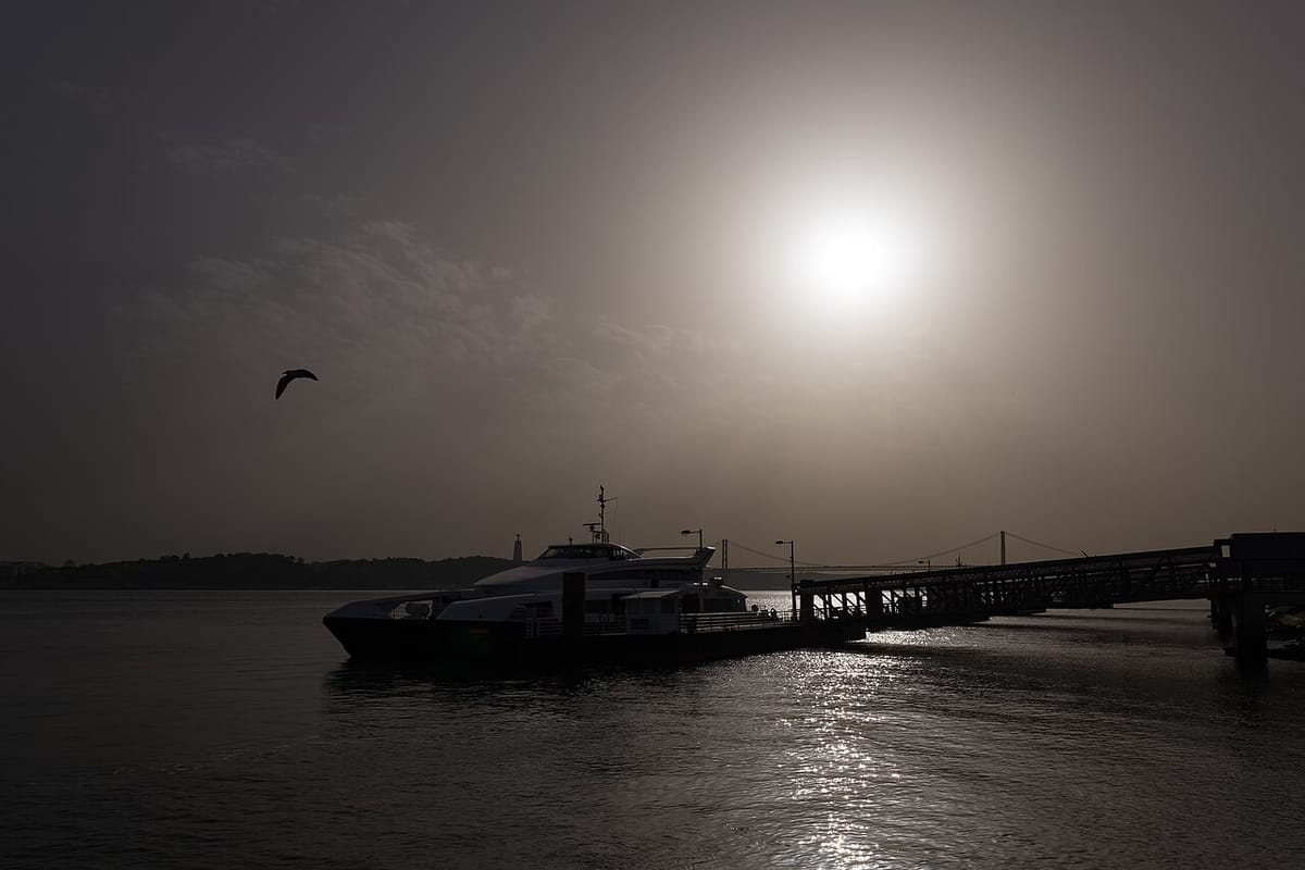 Transtejo Wants Tourists to Pay More Than 2 Euros for the Cacilhas Crossing, While Monthly Passes Stay Where They Are