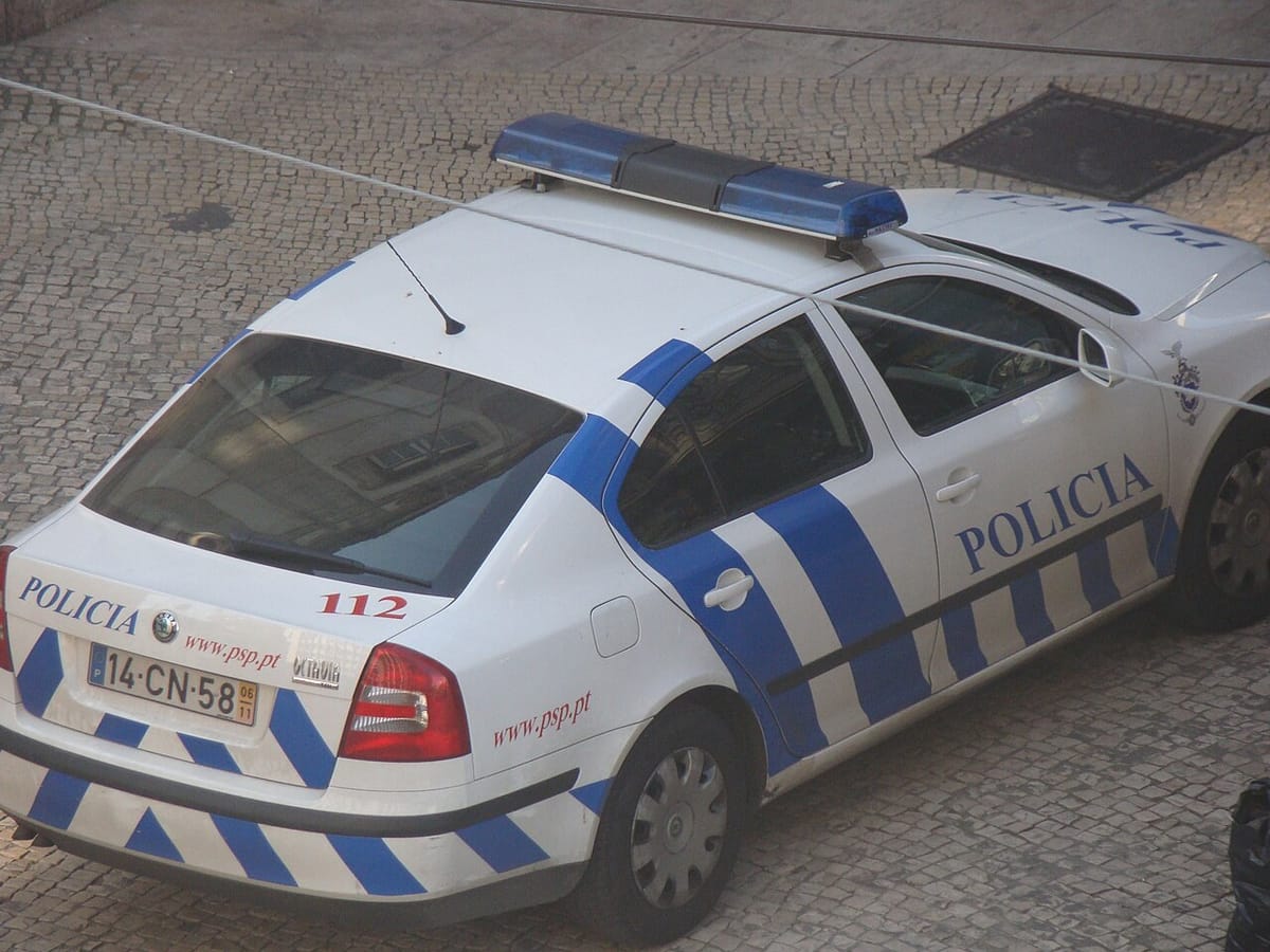 Police Officers Take Their Pay Dispute to the Streets of Porto Today, a Day Before Talks Resume With the Interior Minister