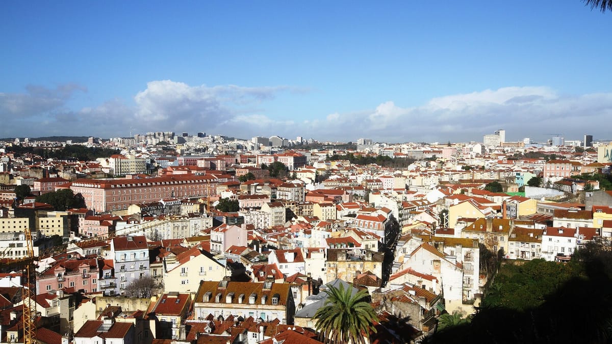 Nearly 87,000 SNS Patients Had Waited Longer Than the Law Allows for Surgery by the End of July, and Half the List at Lisbon's São José Is Overdue