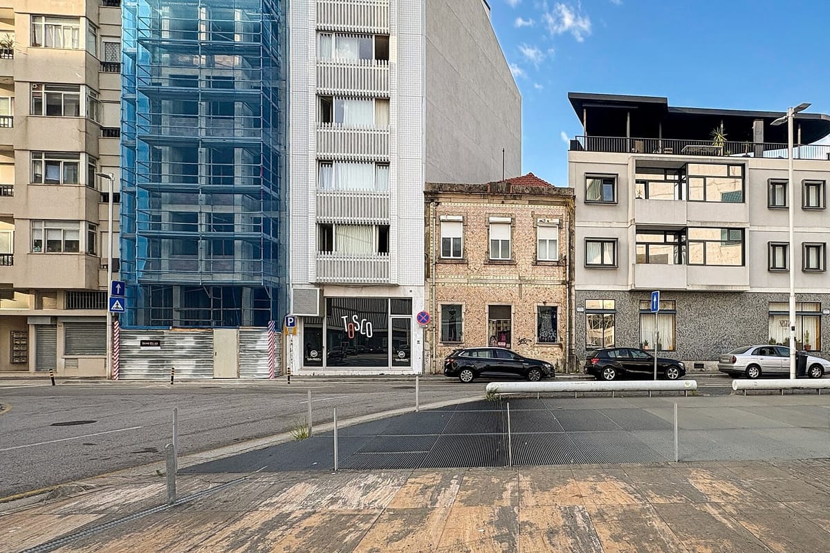Selling a Home in 2026? Portugal's New Inflation Coefficients Lift a 2010 Purchase Price by 31 Percent Before Tax