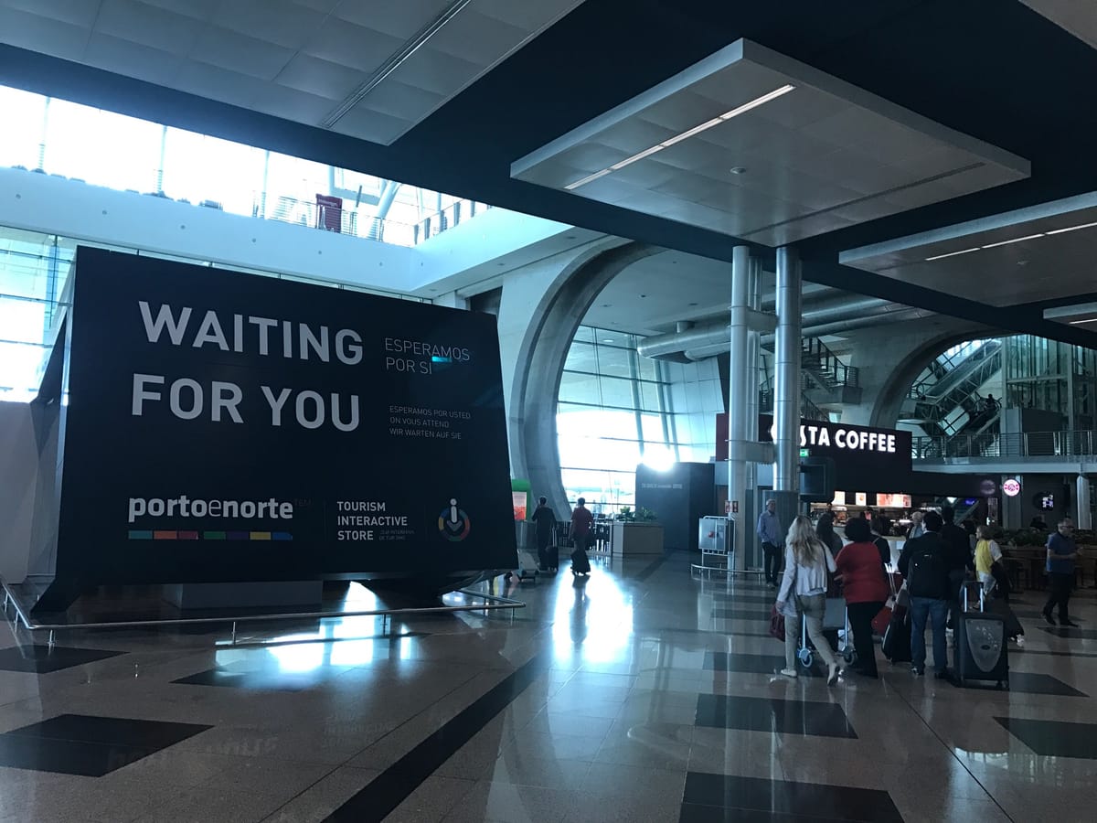 Sponsoring a Visitor to Portugal (Termo de Responsabilidade)