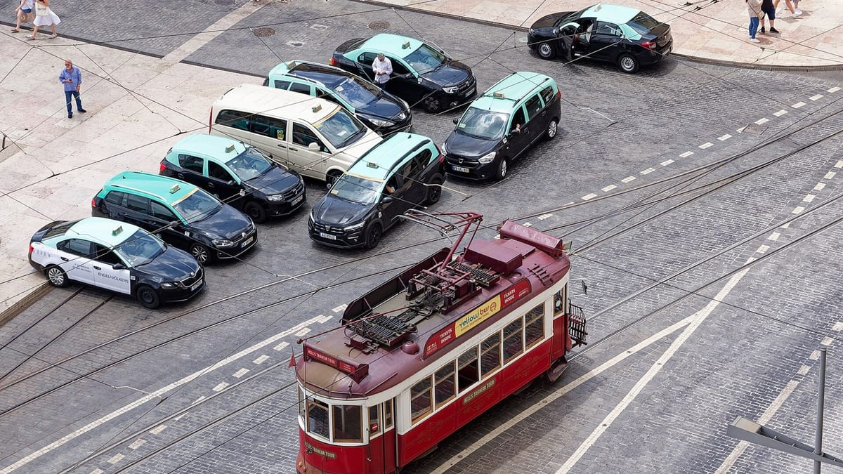 Greater Lisbon Is the One Region Where Hotel Revenue Fell in August, While Madeira's Climbed 11.6 Percent