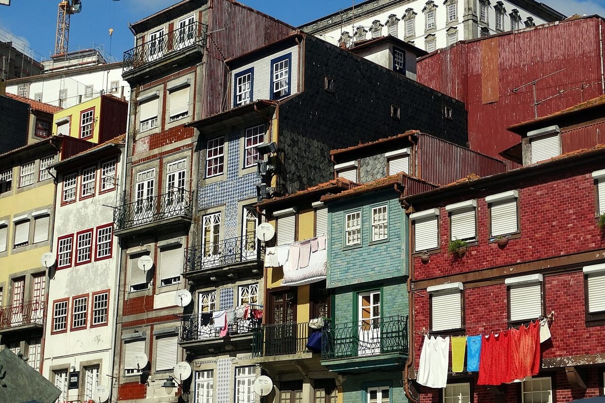 Short-Term Rental Owners Commission Their First White Paper, With a Former Economy Minister in Charge, as Porto Outpaces Lisbon on New Listings