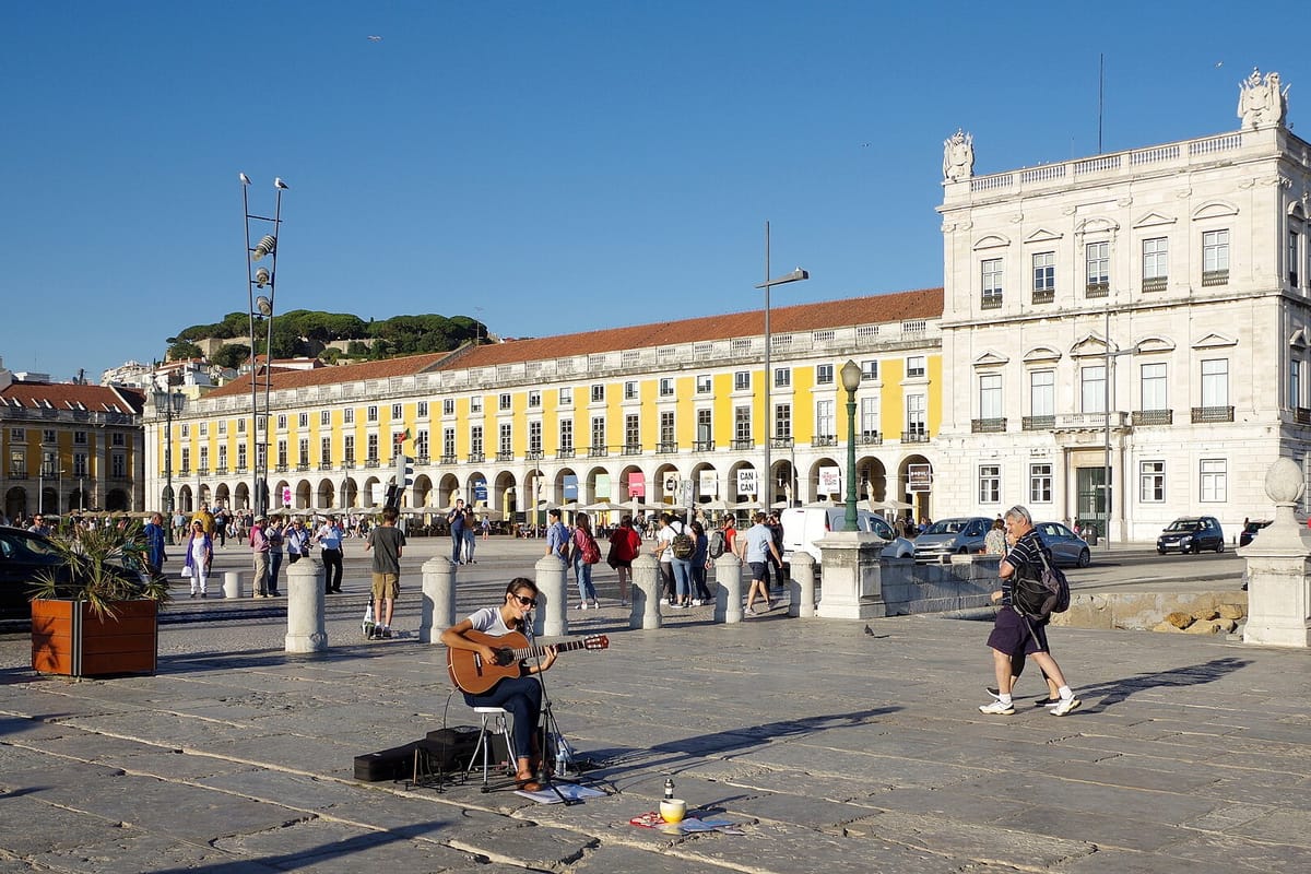 Portugal Borrows at 3.897 Percent Over Ten Years, Its Costliest Ten-Year Bond Auction Since at Least 2014