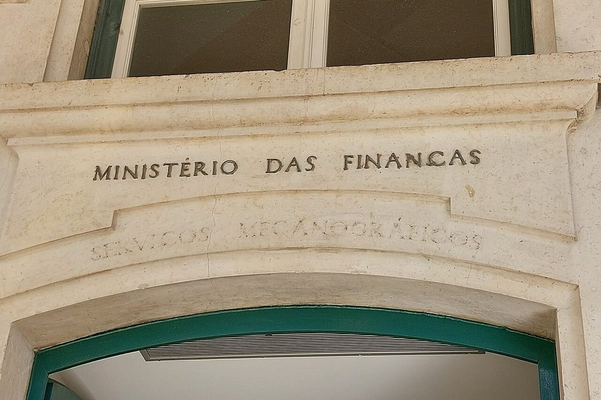 No Pay Offer for Civil Servants at Monday's Talks: the Government Delays Its Answer to November, and the Frente Comum Decides Its Next Step on 27 October